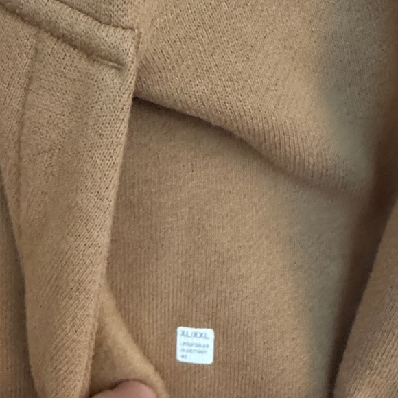 Lululemon XL/XXL Cropped Scuba Pullover Sweatshirt camel tan - Picture 4 of 6